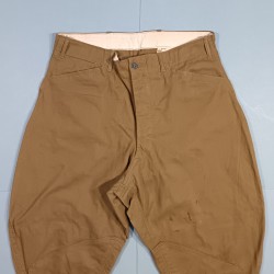 PANTALON CULOTTE CAVALERIE US DATE 1918 EN DRAP DE COTON KAKI METALIQUE US ARMY ETIQUETTE PRESENTE TOUR DE TAILLE 92 cm