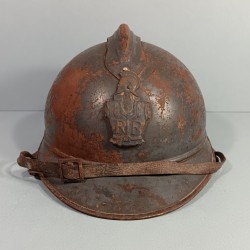 CASQUE ADRIAN MODELE 1915 INSIGNE DU GENIE COMPLET GUERRE 1914-1918 POILUS DE VERDUN INSIGNE CASQUE ET CUIRASSE RF