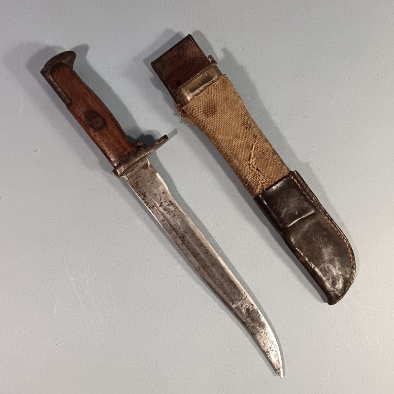 COUTEAU DE COMBAT 1944 INDOCHINE TRES BELLE REALISATION A PARTIR D'UNE BAIONNETTE US MODELE 1905 RECOUPEE LEGION ETRANGERE