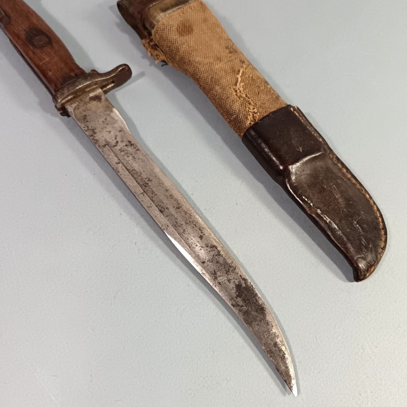 COUTEAU DE COMBAT 1944 INDOCHINE TRES BELLE REALISATION A PARTIR D'UNE BAIONNETTE US MODELE 1905 RECOUPEE LEGION ETRANGERE