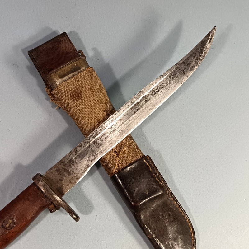 COUTEAU DE COMBAT 1944 INDOCHINE TRES BELLE REALISATION A PARTIR D'UNE BAIONNETTE US MODELE 1905 RECOUPEE LEGION ETRANGERE