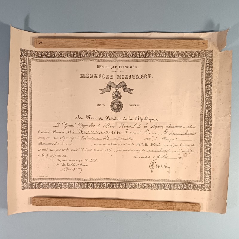ENSEMBLE DE 5 DIPLOMES COLONIALE MAROC OUISSAM D'UN SOUS OFFICIER AU 1 er ET 8 ème RTA 157 èmeS RI ANNEES 1910-1922