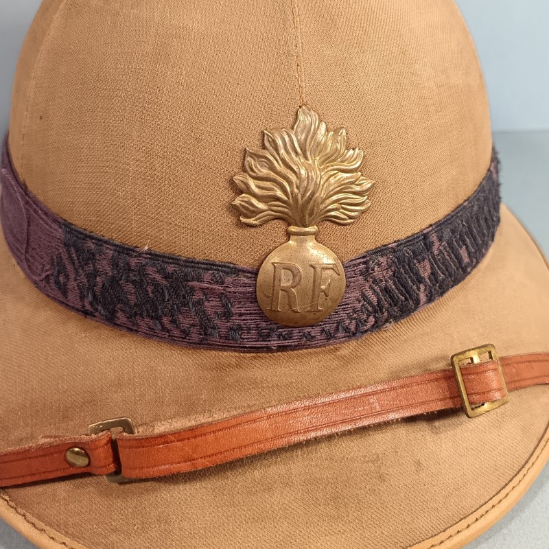 CASQUE COLONIAL GENDARMERIE MODELE 1931 FABRICATION ANNEES 1950 GRENADE DOREE GENDARMERIE COLONIALE
