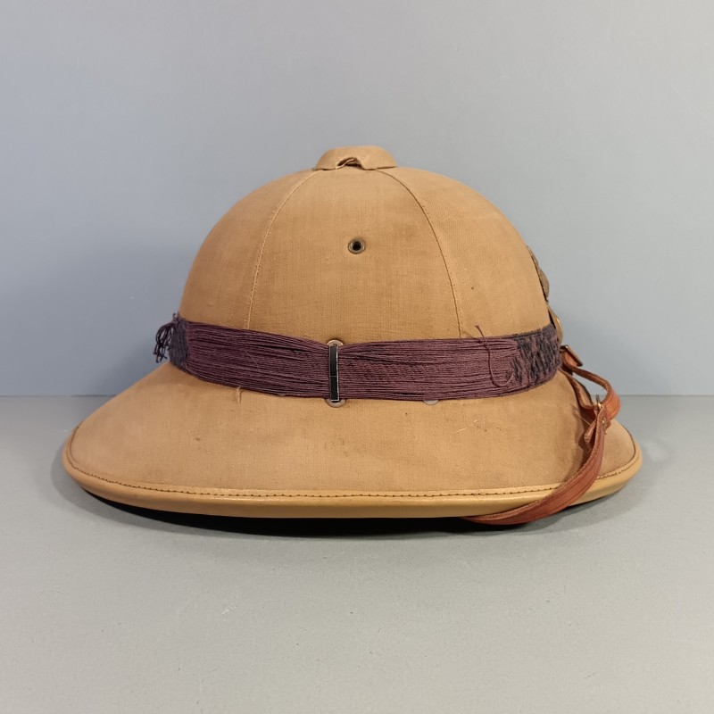 CASQUE COLONIAL GENDARMERIE MODELE 1931 FABRICATION ANNEES 1950 GRENADE DOREE GENDARMERIE COLONIALE