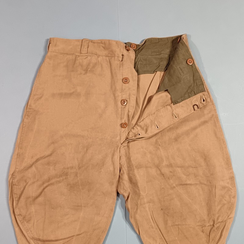 PANTALON CULOTTE SOUS OFFICIERS OU OFFICIER MODELE 1929 EN DRAP TOILE BEIGE OU SABLE PERIODE 1939 1945 TIRAILLEURS LEGION
