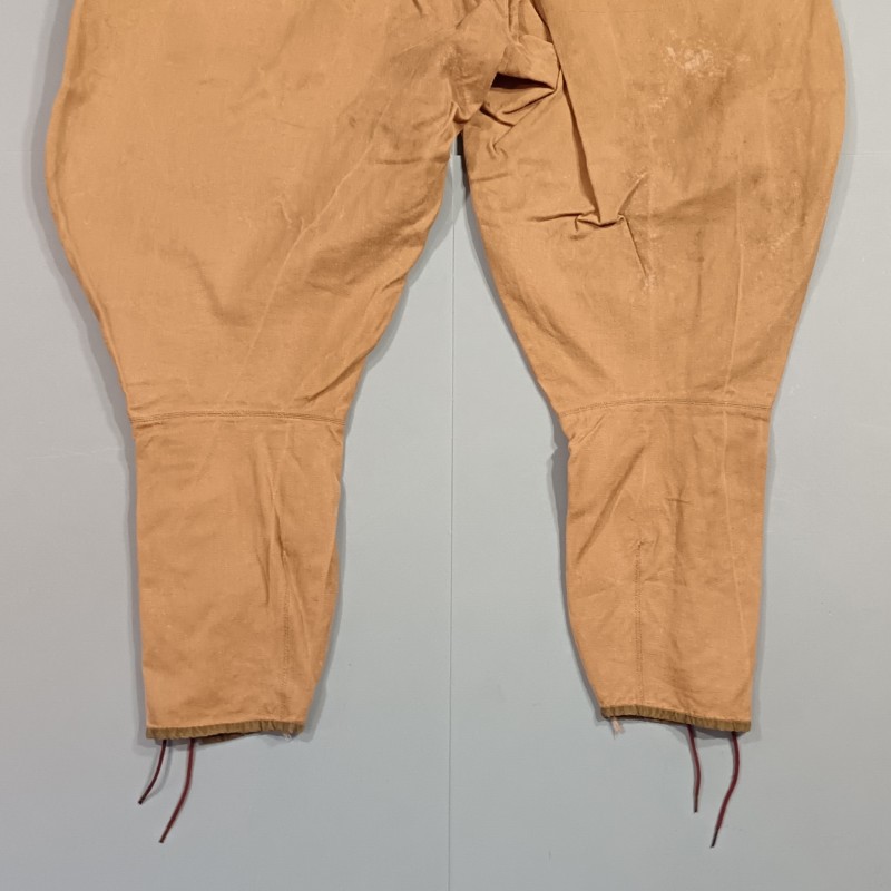 PANTALON CULOTTE SOUS OFFICIERS OU OFFICIER MODELE 1929 EN DRAP TOILE BEIGE OU SABLE PERIODE 1939 1945 TIRAILLEURS LEGION