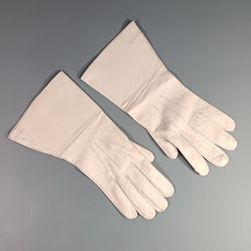PAIRE DE GANTS CRISPIN EN CUIR BLANC CAVALERIE LEGION ETRANGERE GARDE REPUBLICAINE SAPEURS POMPIERS TAILLE 9
