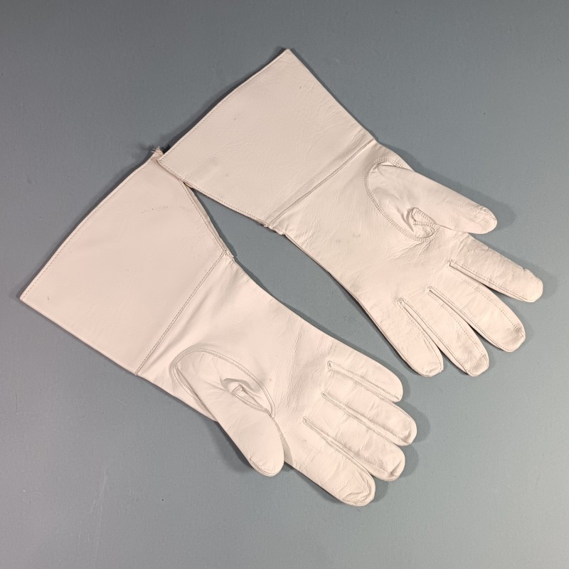 PAIRE DE GANTS CRISPIN EN CUIR BLANC CAVALERIE LEGION ETRANGERE GARDE REPUBLICAINE SAPEURS POMPIERS TAILLE 9