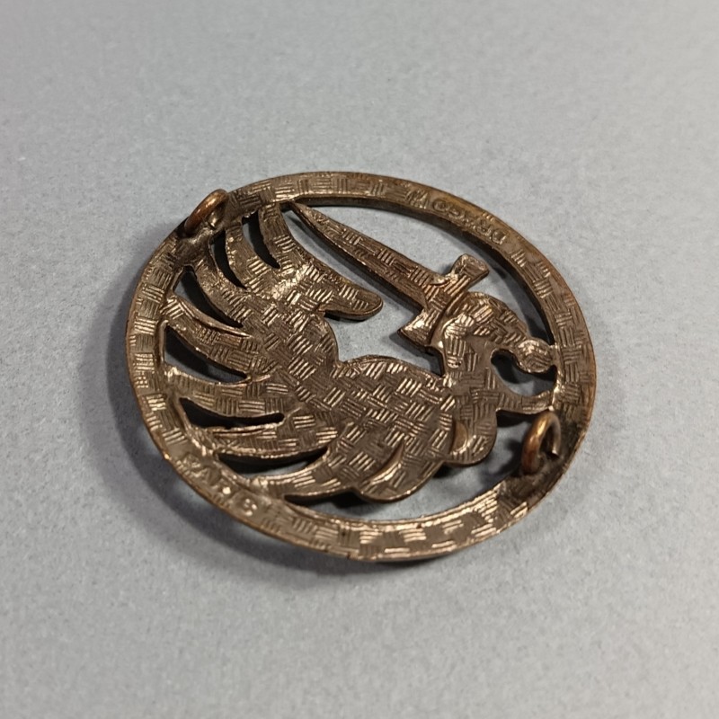 INSIGNE DE BERET PARACHUTISTE FABRICATION DRAGO PARIS A PARTIR DE 1960 TAP LEGION