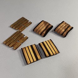 ENSEMBLE DE 3 PAIRES DE GRADES D'EPAULETTES DE VESTE ET MANTEAU POUR CAPITAINE 1945 1950 TROUPES COLONIALES ET LEGION