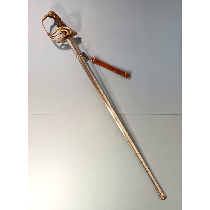 SABRE MODELE 1882 FANTAISIE POUR OFFICIERS D'INFANTERIE OU CAVALERIE AVEC BLASON D'UN COMTE DE FRANCE FABRICATION BALP