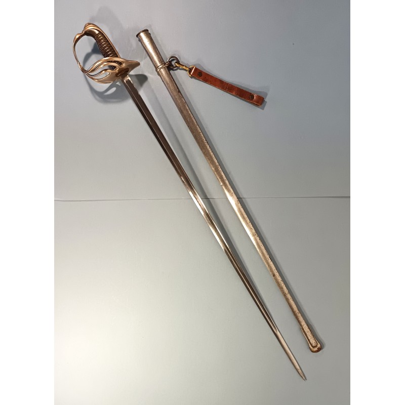 SABRE MODELE 1882 FANTAISIE POUR OFFICIERS D'INFANTERIE OU CAVALERIE AVEC BLASON D'UN COMTE DE FRANCE FABRICATION BALP