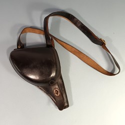 ETUI D'OFFICIER EN CUIR NOIR AVEC SA BRETELLE POUR REVOLVER ST ETIENNE MODELE 1892 ETUI " JAMBON " CHASSEURS ET GENDARME