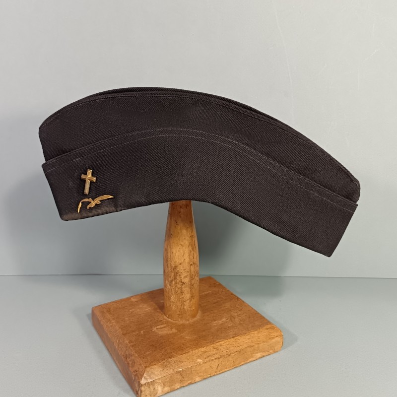 CALOT ARMEE DE L'AIR POUR UN AUMONIER MILITAIRE AVEC CHAROGNARD ET PETITE CROIX PERIODE 1950-1960