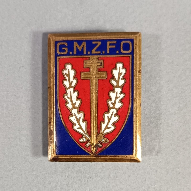 INSIGNE MILITAIRE G.M.Z.F.O. GOUVERNEMENT MILITAIRE ZONE FRANCAISE D'OCCUPATION FABRICATION 1944-45 DRAGO PARIS RUE BERANGER