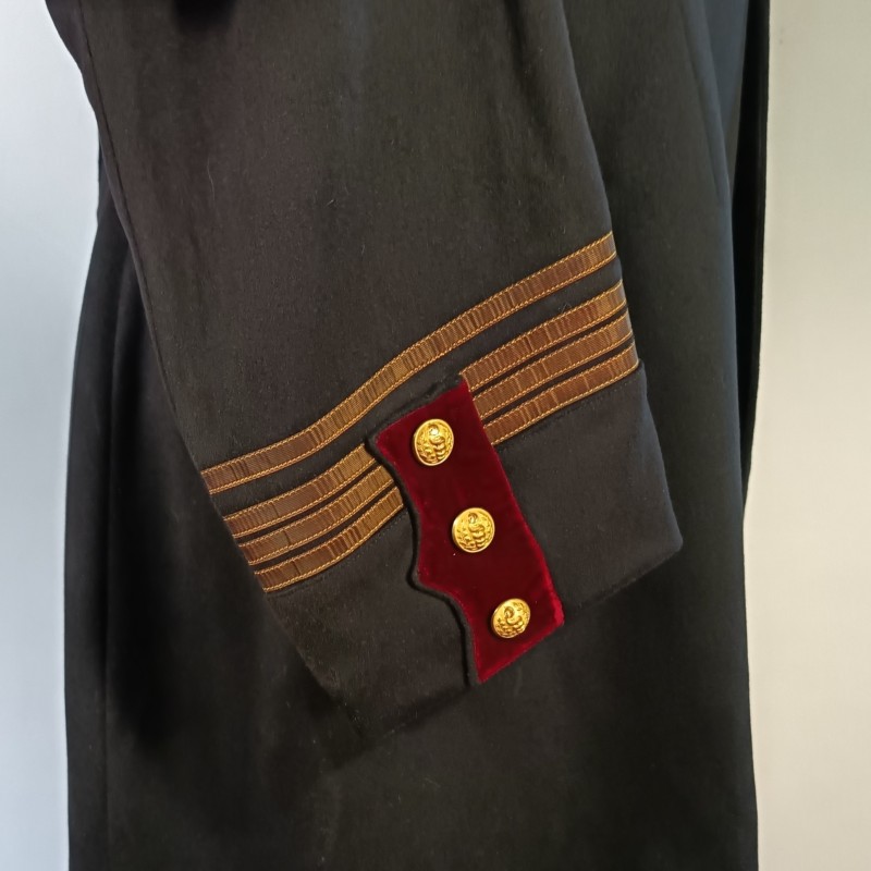 VESTE D'UNIFORME MODELE 1931 D'UN COMMANDANT OU MEDECIN PRINCIPAL DU SERVICE DE SANTE DATEE 1939 AVEC EPAULETTES