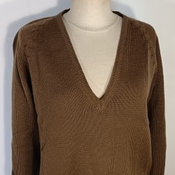 TRES BEAU PULL EN LAINE KAKI COL EN " V " PROVENANCE MAL D'OFFICIER PERIODE 1930-1940 PARFAIT ETAT