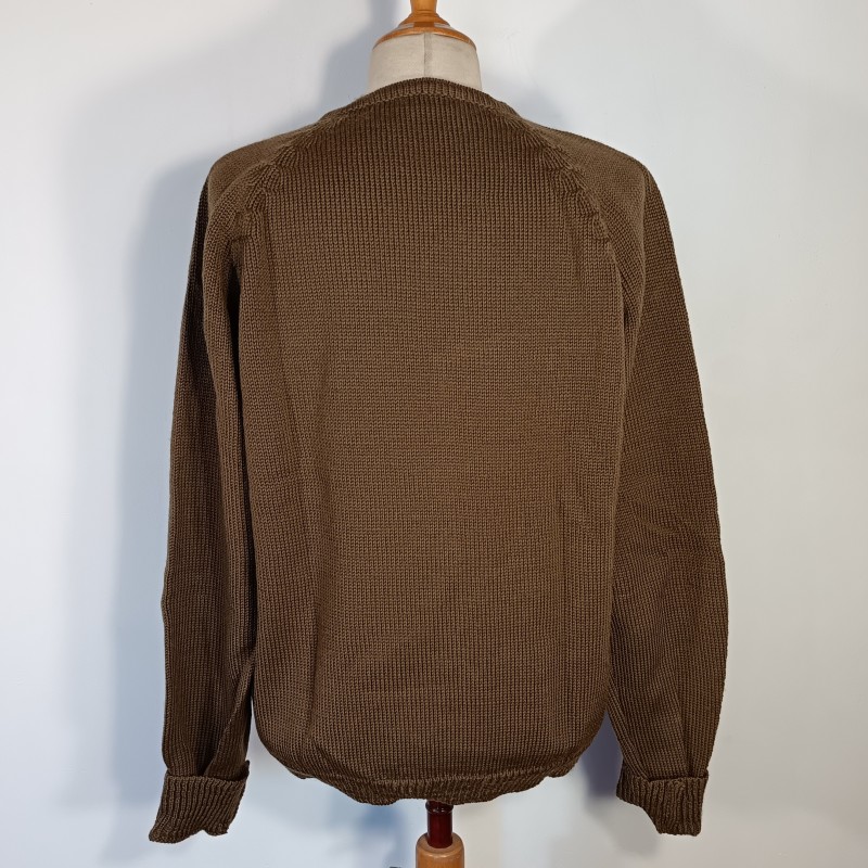 TRES BEAU PULL EN LAINE KAKI COL EN " V " PROVENANCE MAL D'OFFICIER PERIODE 1930-1940 PARFAIT ETAT