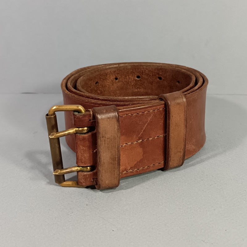 CEINTURON TROUPE EN CUIR MARRON MODELE 1903/1914 BOUCLE LAITON TAMPONNE DES ANNES 1920