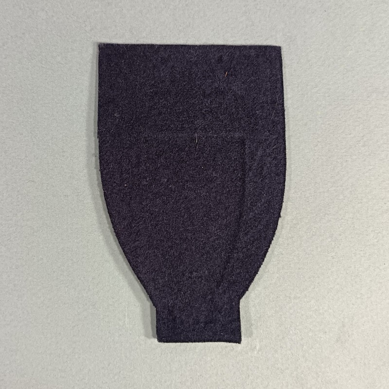 INSIGNE TISSU ET PLASTIQUE DE LA BRIGADE DES SAPEURS POMPIERS DE PARIS BSPP FABRICATION ANNEES 1950