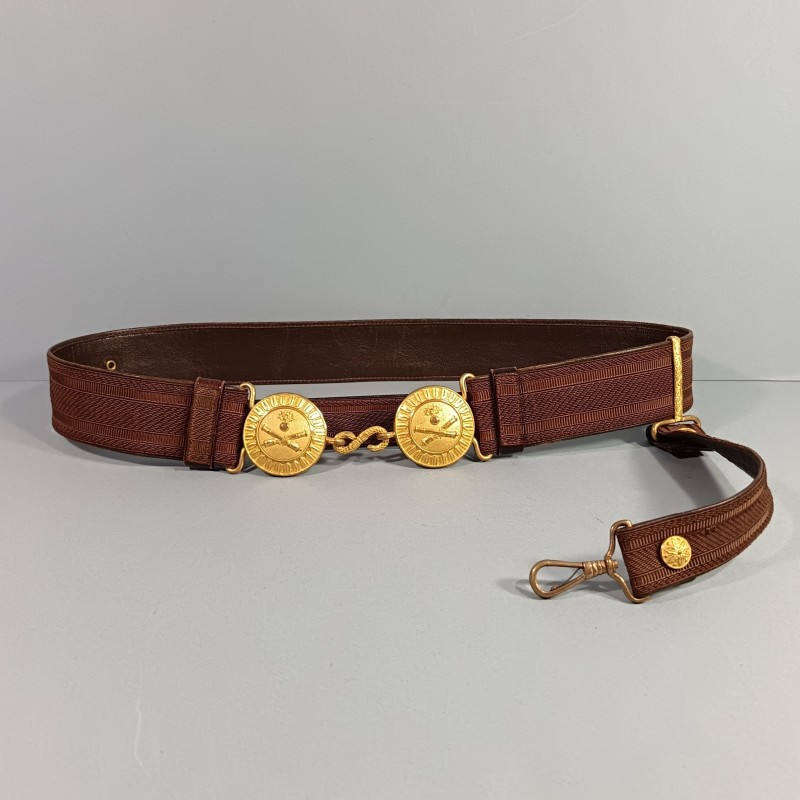 CEINTURON D'UNIFORME OFFICIER D'ARTILLERIE BOUCLES DOREES AVEC GRENADE ET CANONS CROISES MODELE 1922-1931