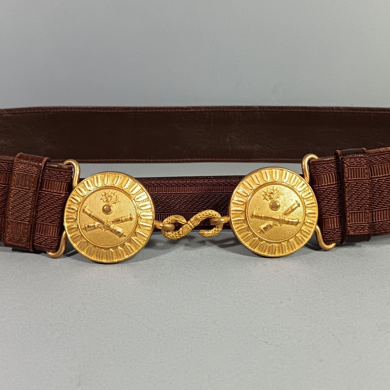 CEINTURON D'UNIFORME OFFICIER D'ARTILLERIE BOUCLES DOREES AVEC GRENADE ET CANONS CROISES MODELE 1922-1931