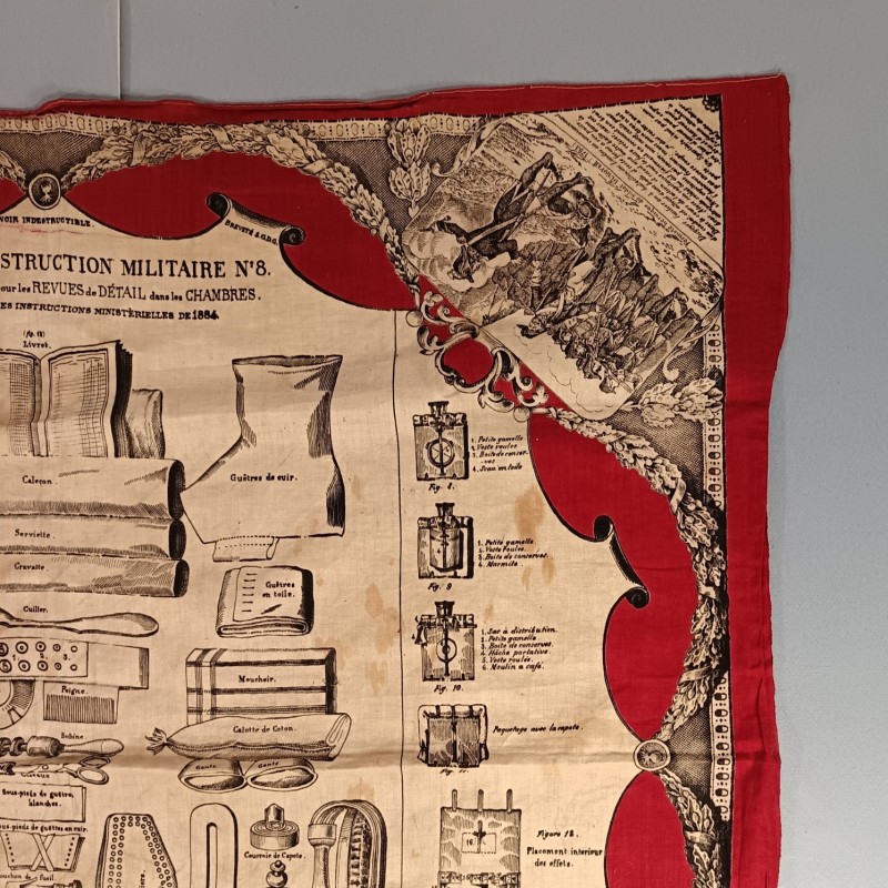 MOUCHOIR D'INSTRUCTION MILITAIRE N° 8 PLACEMENT DES EFFETS POUR LES REVUES DE DETAIL DANS LES CHAMBRES 1884