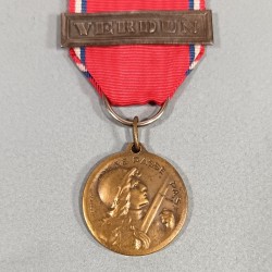 FRANCE MEDAILLE DE LA BATAILLE DE VERDUN ON NE PASSE PAS 21 FEVRIER 1916 PAR VERNIER AVEC BARRETTE VERDUN