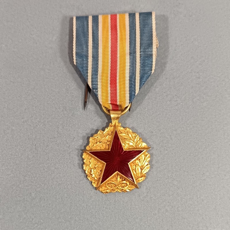 FRANCE MEDAILLE DES BLESSES GUERRE 1914-1918 1939-1945 MODELE SECOND TYPE FABRICATION ANCIENNE