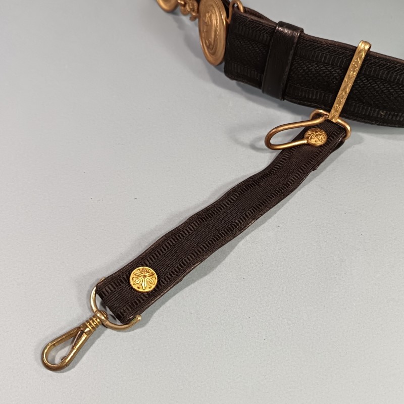 CEINTURON D'UNIFORME OFFICIER DE MARINE OU INFANTERIE COLONIALE BOUCLES DOREES AVEC ANCRES MODELE 1922-1931