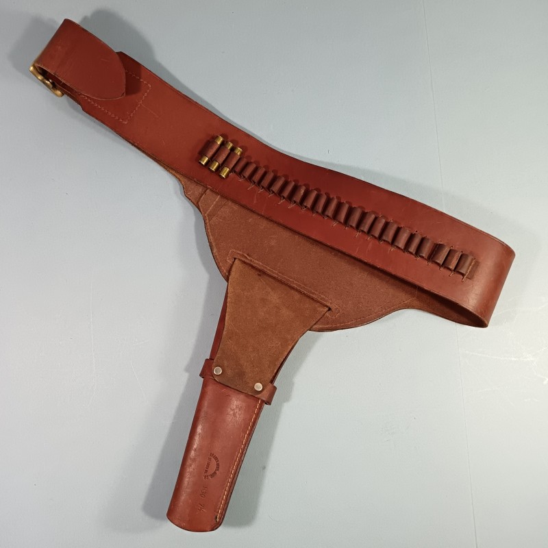CEINTURON ET HOLSTER WESTERN EN CUIR EPAIS FABRICATION BRAUER BROSS. MFG. CO. NUMEROTEE POUR COLT US ARMY OU NAVY