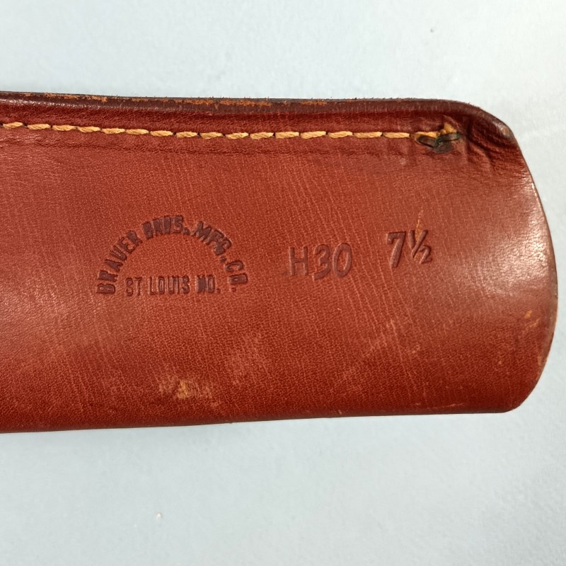 CEINTURON ET HOLSTER WESTERN EN CUIR EPAIS FABRICATION BRAUER BROSS. MFG. CO. NUMEROTEE POUR COLT US ARMY OU NAVY