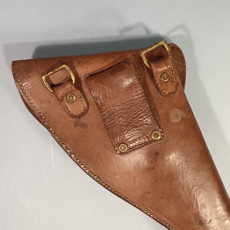 ETUI POUR GAUCHE !! EN CUIR POUR REVOLVER DE TYPE WEBLEY FABRICATION LOCALE OU TERRAIN POUR UN OFFICIER FRANCAIS