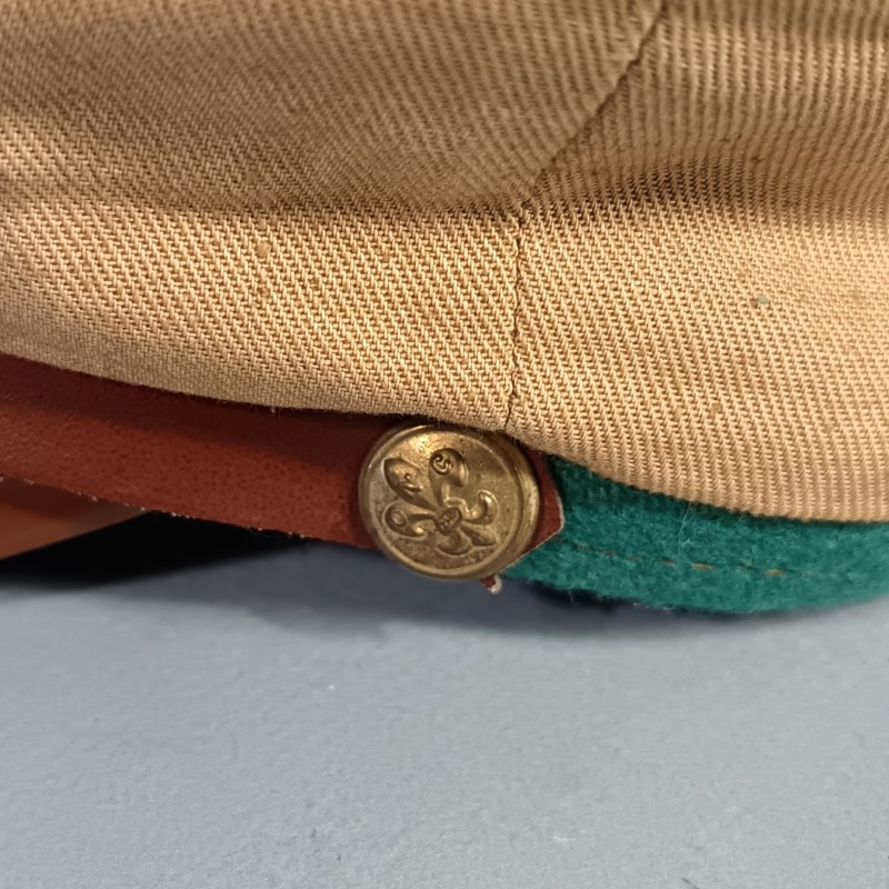 CASQUETTE DES SCOUT POLONAIS AVEC PETIT INSIGNE SUR LA JUGULAIRE TAILLE 55 FABRICATION RECENTE