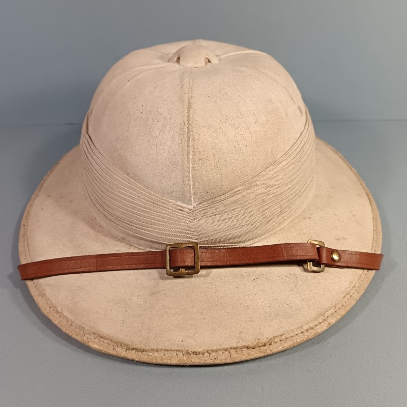 CASQUE COLONIAL FABRICATION CIVIL DES ANNEES 1940 - 1950 EN LIEGE ET TOILE BLANCHIE
