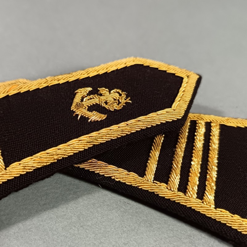 PAIRE D'EPAULETTES D'OFFICIER COMMANDANT DES TROUPES D'INFANTERIE DE MARINE POUR LA TENUE DE GALA OU LE SPENCER