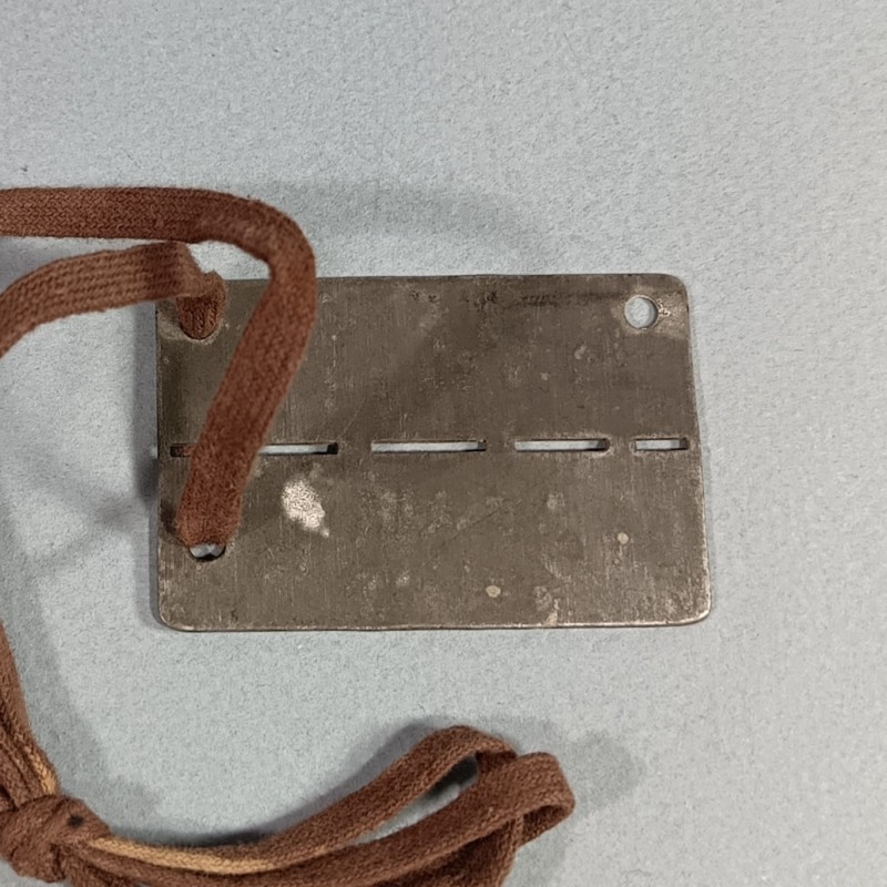 PLAQUES D'IDENTITE DE PRISONNIER AU STALAG XI A VILLE DE ALTENGRABOW EN ALLEMAGNE KRIEGSGEFANGENER