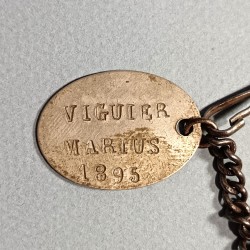PLAQUE D'IDENTITE MILITAIRE TROUPE VIGUIER MARIUS CLASSE 1895 MONTPELLIER MATRICULE 35 GUERRE 1914-1918 AVEC SA CHAINE