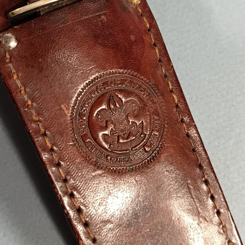 COUTEAU SCOUTS FABRICATION SABATIER DEPOSE FOURREAU MARQUE DES BOY SCOUTS OF AMERICA ANNEES 1940-1950