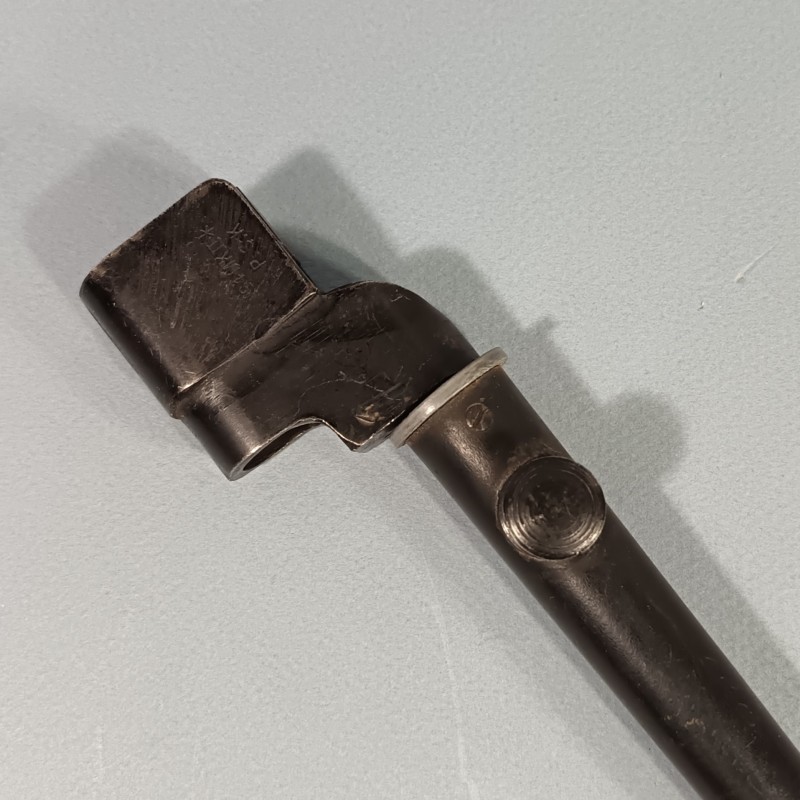 BAIONNETTE ANGLAISE N° 4 LE CLOU MK II FABRICATION P.S.K. ET SON FOURREAU MKII POUR FUSIL SMLE MARK III