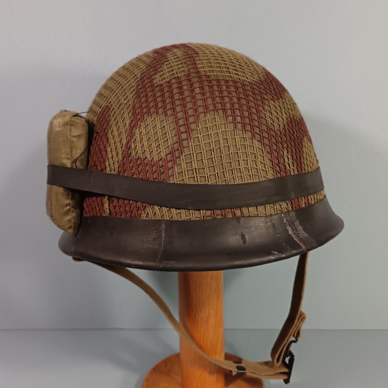 CASQUE FRANCAIS MODELE 1951 AVEC CAMOUFLAGE ET PANSEMENT ETAT NEUF DE STOCK FRANCK - 1953 ET LINER MENESA 1953 + PANSEMENT