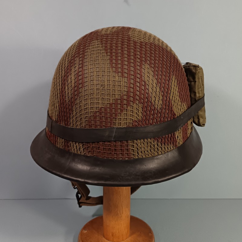 CASQUE FRANCAIS MODELE 1951 AVEC CAMOUFLAGE ET PANSEMENT ETAT NEUF DE STOCK FRANCK - 1953 ET LINER MENESA 1953 + PANSEMENT