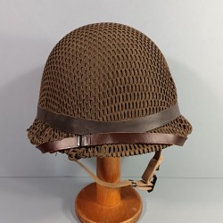 CASQUE FRANCAIS MODELE 1951 AVEC CAMOUFLAGE ET PANSEMENT LOURD ET LINER DU MEME FABRICANT CARPENTIER 1954 ET 1953