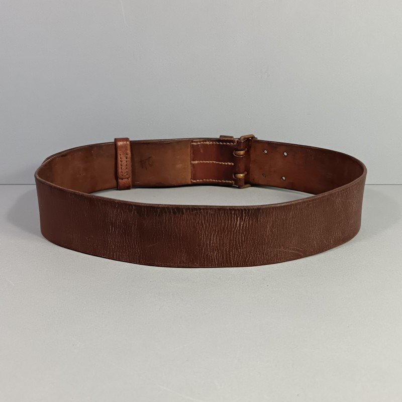 CEINTURON TROUPE EN CUIR MARRON MODELE 1903/1914 BOUCLE LAITON FABRICATION PREMIERE GUERRE
