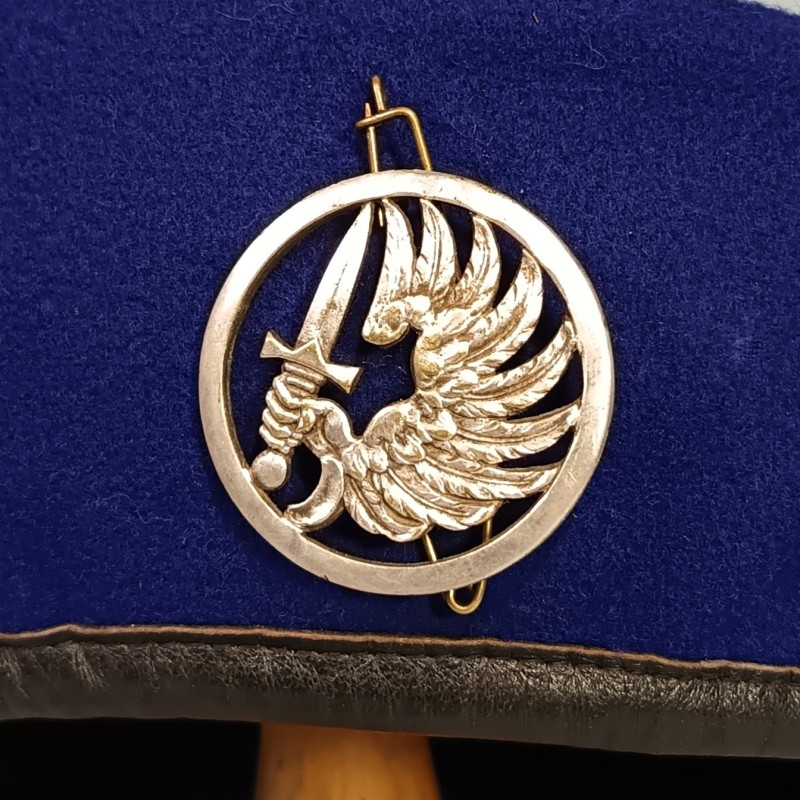 BERET BLEU ROI EN 3 PARTIES MODELE 1947 NEUF DE STOCK FABRICANT S.C.P. BERNAY PARACHUTISTES METRO TAP TAILLE 59