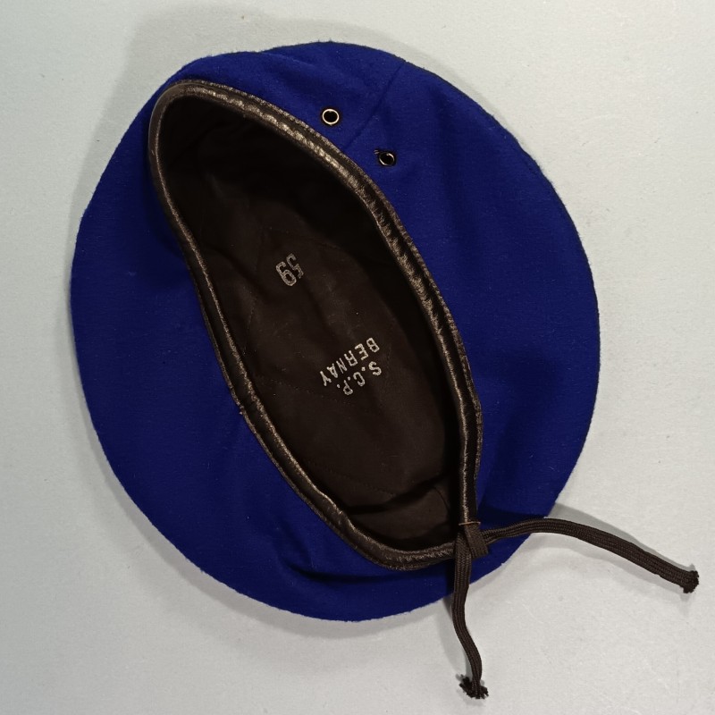 BERET BLEU ROI EN 3 PARTIES MODELE 1947 NEUF DE STOCK FABRICANT S.C.P. BERNAY PARACHUTISTES METRO TAP TAILLE 59