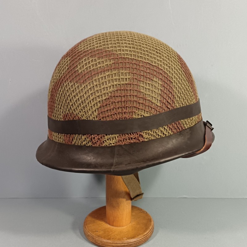 CASQUE FRANCAIS MODELE 1951 AVEC CAMOUFLAGE ET PANSEMENT ETAT NEUF DE STOCK LOURD CARPENTIER 1952 ET LINER CARPENTIER 1953