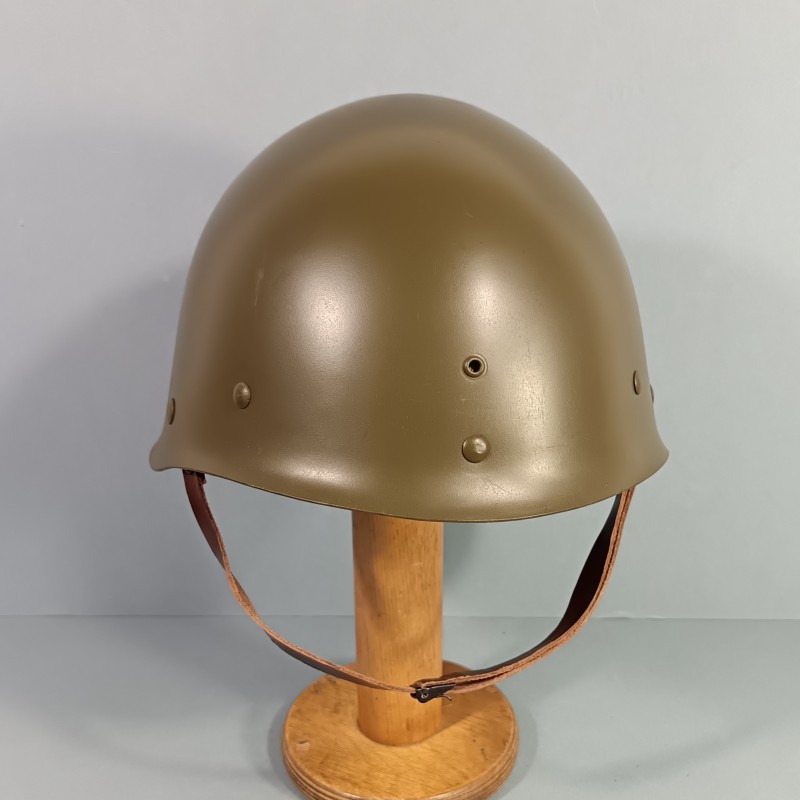 CASQUE FRANCAIS MODELE 1951 AVEC CAMOUFLAGE ET PANSEMENT ETAT NEUF DE STOCK LOURD CARPENTIER 1952 ET LINER CARPENTIER 1953