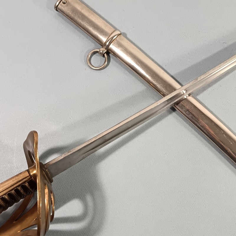 SABRE MODELE 1822 1882 FANTAISIE POUR OFFICIERS DE CAVALERIE OU ARTILLERIE MONTEE GARDE DITE DE NANCY LAME COURBE