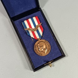 FRANCE MEDAILLE DE L'AERONAUTIQUE CLASSE BRONZE TRAVAIL HONNEUR DEVOUEMENT NEUVE EN BOITE MONNAIE DE PARIS